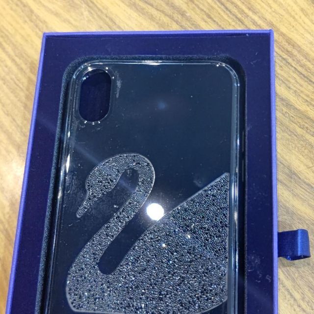 SWAROVSKI(スワロフスキー)のSwarovski スワロフスキー iPhone ケース XS Max ブラック スマホ/家電/カメラのスマホアクセサリー(iPhoneケース)の商品写真