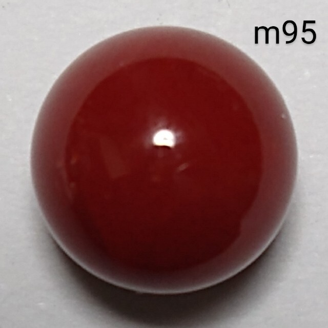 m95 血赤 煌珊瑚 片穴 球 11.0 mm 9 .40 ct 1.88 g