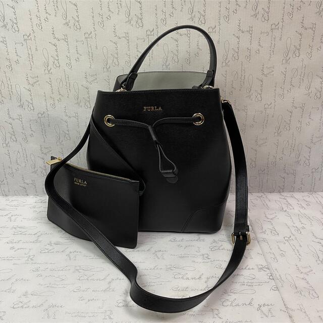 極美品】FURLA ステイシー 2way 巾着 ポーチ付き 黒-