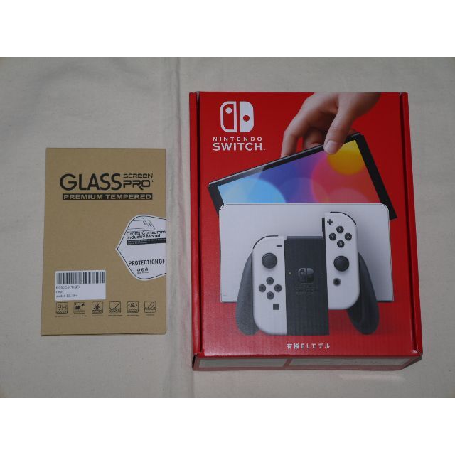 ゲームソフト/ゲーム機本体Nintendo Switch 有機ELモデル ホワイト　新品　画面保護ガラス付