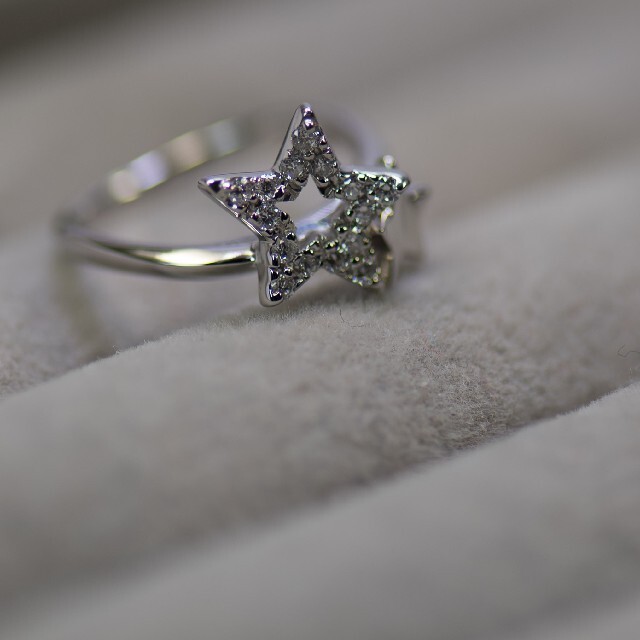 STAR JEWELRY(スタージュエリー)の☆LUNA☆様専用スタージュエリー　Pt950　0.15ct　4号　ダイヤリング レディースのアクセサリー(リング(指輪))の商品写真