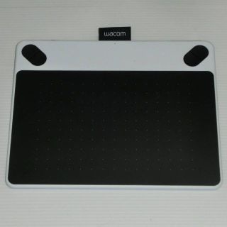 ワコム(Wacom)のWacom CTL-490 ホワイト(PC周辺機器)