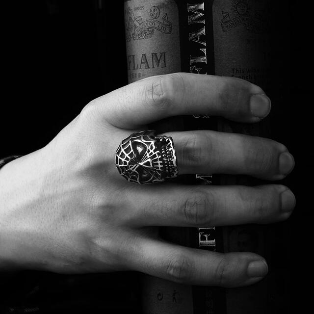 指輪 メンズ リング 26号 サージカルステンレス シルバー スパイダーマン メンズのアクセサリー(リング(指輪))の商品写真