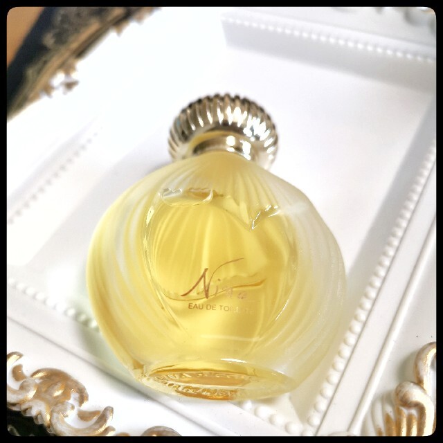 NINA RICCI(ニナリッチ)の未使用　NINA RICCI ニナリッチ　オードトワレ　ニナ　NINA   コスメ/美容の香水(香水(女性用))の商品写真