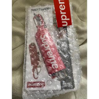 シュプリーム(Supreme)のSupreme Lighter Case Carabiner "Red"(キーホルダー)