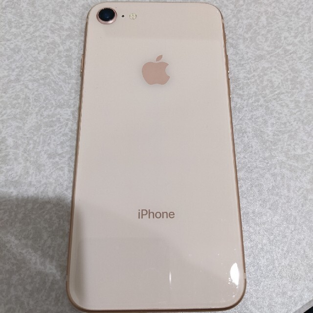 iPhone8 スマホ/家電/カメラのスマートフォン/携帯電話(スマートフォン本体)の商品写真