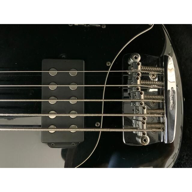 Fender(フェンダー)のMUSICMAN STINGRAY5 USA 2008年 ブラック/メイプル 楽器のベース(エレキベース)の商品写真