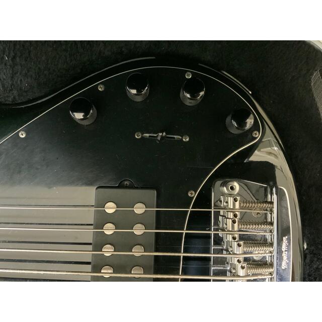 Fender(フェンダー)のMUSICMAN STINGRAY5 USA 2008年 ブラック/メイプル 楽器のベース(エレキベース)の商品写真