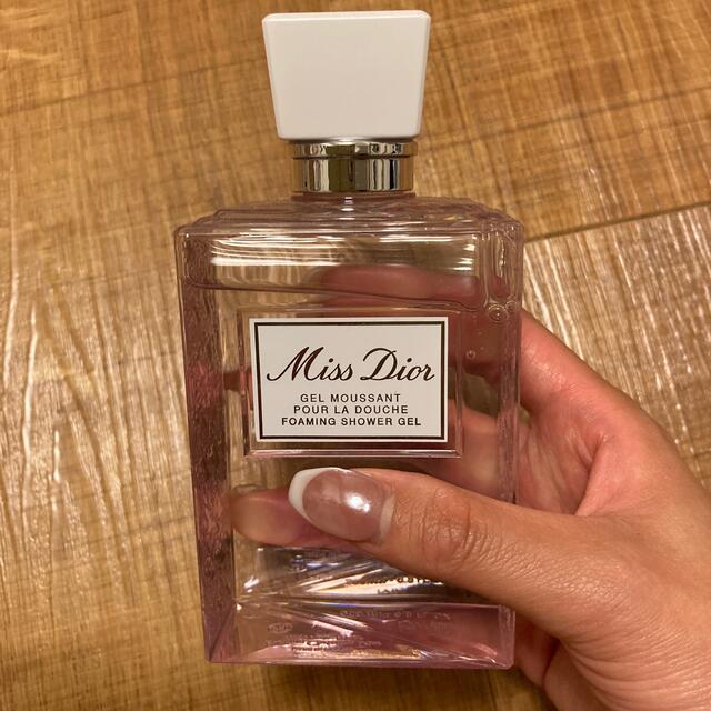 Christian Dior(クリスチャンディオール)のDior シャワージェル　ミスディオール コスメ/美容のボディケア(バスグッズ)の商品写真