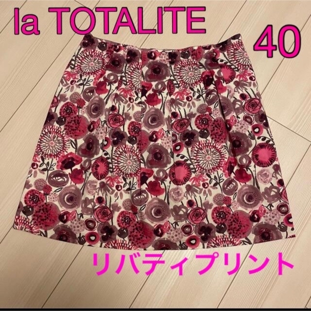La TOTALITE(ラトータリテ)のla TOTALITE リバティプリント ミニスカート 40  レディースのスカート(ミニスカート)の商品写真
