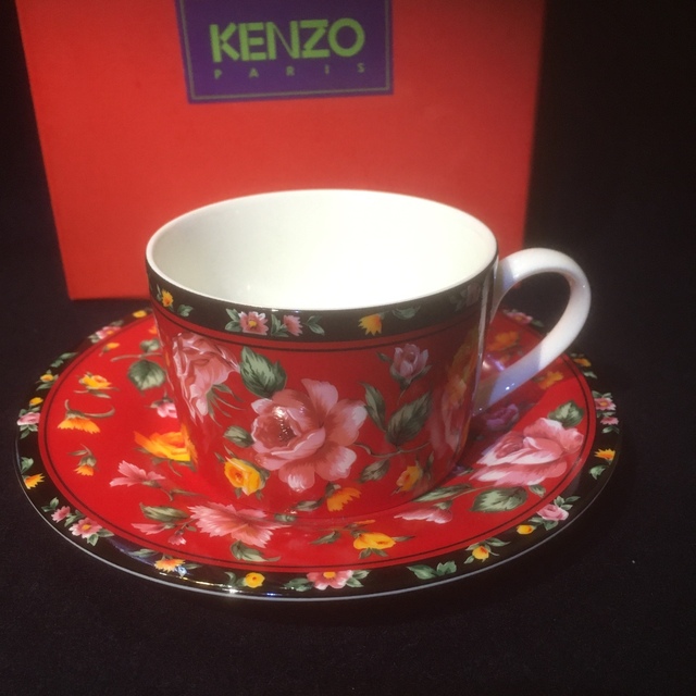 ケンゾー　KENZO コーヒーカップアンドソーサー　箱付き　未使用　廃盤　レア