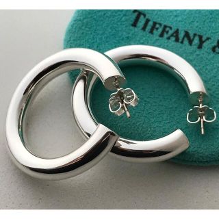 ティファニー(Tiffany & Co.)のTiffany ボリュームフープピアス 希少美品(ピアス)