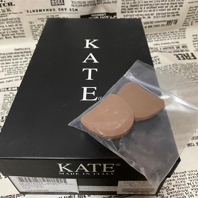 La TOTALITE(ラトータリテ)の【新品　定価26,000円】ラトータリテ　KATE  クロスサンダル レディースの靴/シューズ(サンダル)の商品写真