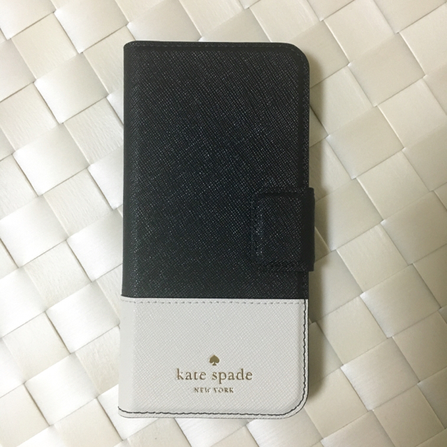 kate spade new york(ケイトスペードニューヨーク)のkamonohashi様専用 新品★ kate spade iPhone7ケース スマホ/家電/カメラのスマホアクセサリー(iPhoneケース)の商品写真