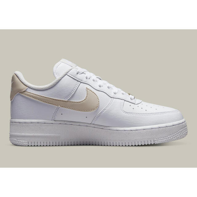 NIKE(ナイキ)の【新品/23.5cm】NIKE WMNS AIR FORCE 1 07 NEXT レディースの靴/シューズ(スニーカー)の商品写真