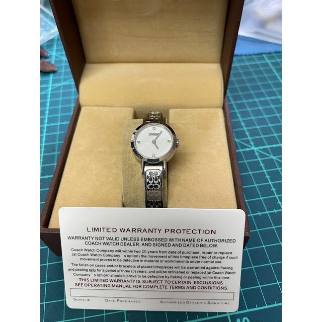限定価格セール！ COACH メッシュベルト 腕時計 ティーローズ柄 腕時計(アナログ)