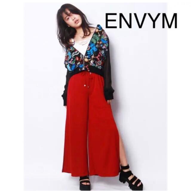 ENVYM(アンビー)のアンビー　パンツ　新品 レディースのパンツ(カジュアルパンツ)の商品写真