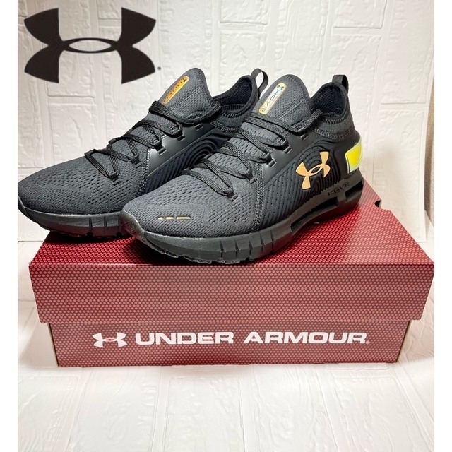 UNDER ARMOUR(アンダーアーマー)のUNDER ARMOUR HOVR phantom SE メンズの靴/シューズ(スニーカー)の商品写真