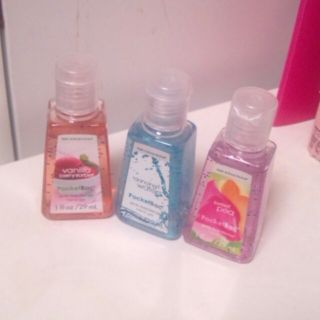 ヴィクトリアズシークレット(Victoria's Secret)の除菌ジェル＊三本セット　ヴィクシー(その他)