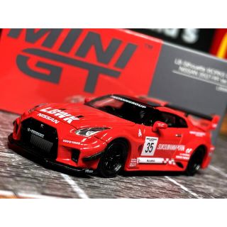 LBシルエットワークス GT R35 GT-RR 1/64 ミニGT n°311(ミニカー)