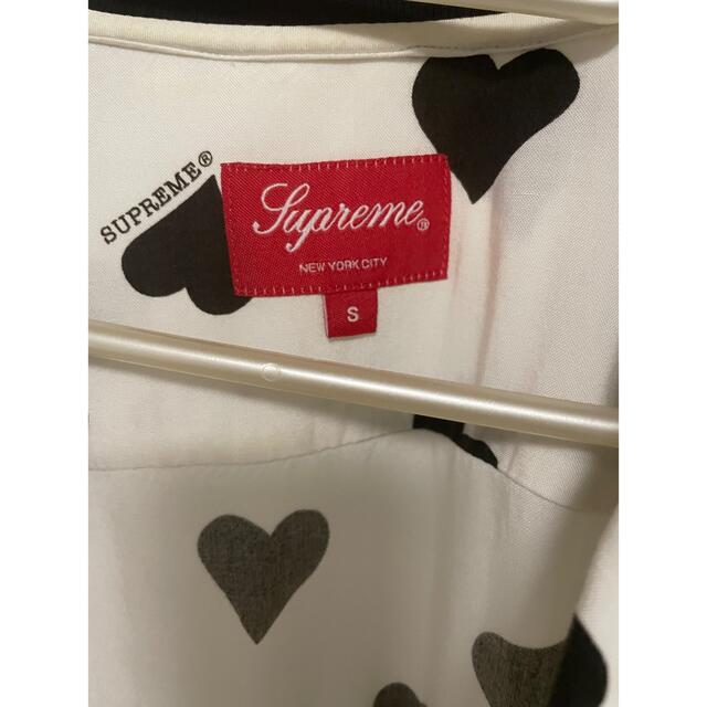 Supreme(シュプリーム)のsupreme  17ss rayon shirt ハート　シャツ メンズのトップス(シャツ)の商品写真