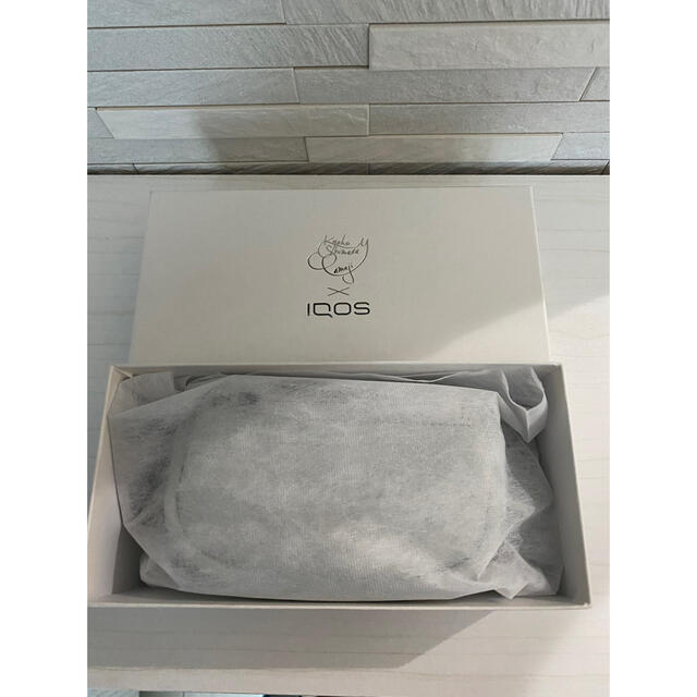 IQOS(アイコス)の島田今日子 × IQOS (限定非売品ポーチ) メンズのファッション小物(タバコグッズ)の商品写真