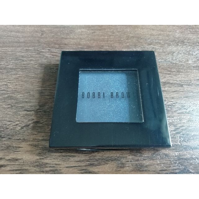 BOBBI BROWN(ボビイブラウン)のBOBBI BROWN　アイシャドウ コスメ/美容のベースメイク/化粧品(アイシャドウ)の商品写真