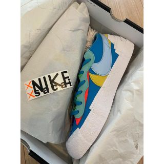 ナイキ(NIKE)のnike sacai kaws blazer low 29cm ステッカー付き(スニーカー)