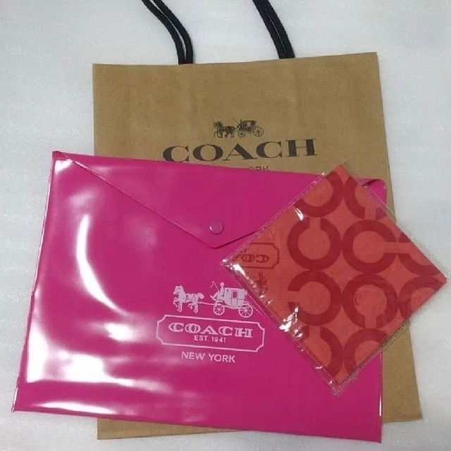 COACH(コーチ)のCOACH  ハンカチ&ビニールポーチ レディースのファッション小物(ハンカチ)の商品写真