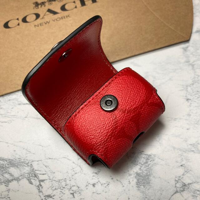 C1618商品名新作　COACH ★レアカラー★AirPods pro Case シグネチャー