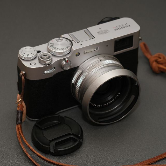 【付属品多数！】X100V【極美品】2000shots