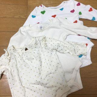 ベビーギャップ(babyGAP)の【コロン様専用】babyGAP 70 ロンパース 3枚セット 肌着 女の子(ロンパース)