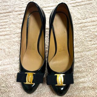 サルヴァトーレフェラガモ(Salvatore Ferragamo)のサルヴァトーレフェラガモ美品ハイヒールパンプス(ハイヒール/パンプス)