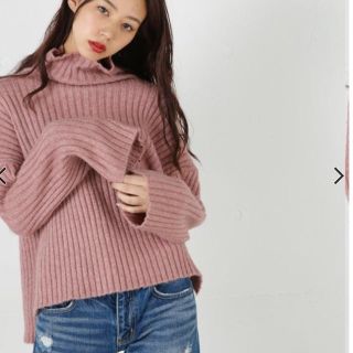 マウジー(moussy)のMOUSSY今期新品BOUCLE HI NECK TOPタートル ハイネック(ニット/セーター)