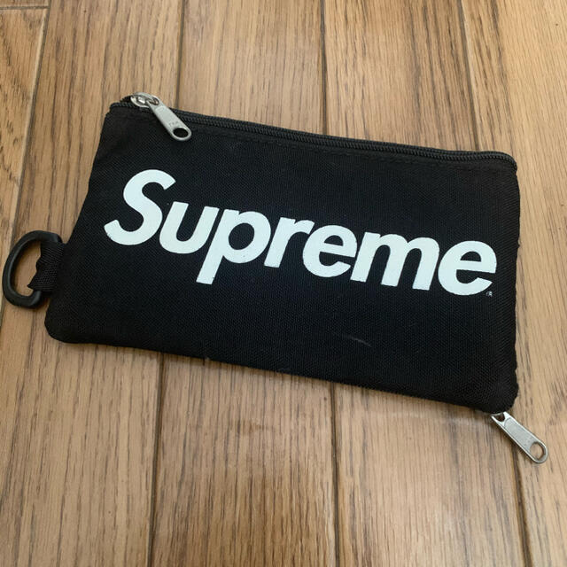 Supreme(シュプリーム)の【中古】Supreme Mobile Pouch スマホ/家電/カメラのスマホアクセサリー(モバイルケース/カバー)の商品写真