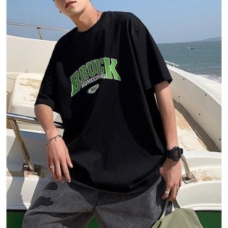 前面プリント　半袖Tシャツ　ユニセックス　Mサイズ　ブラック　グリーン　新品(Tシャツ(半袖/袖なし))