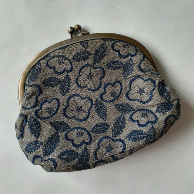 Alexiaアレクシア ビーズ刺繍手描き染トライアングルショール 英国