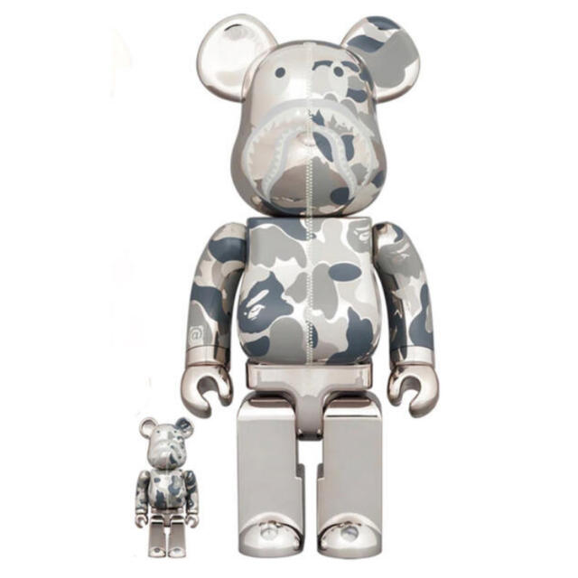 Bearbrick BAPE(R) CAMO SHARK 100％＆400％フィギュア