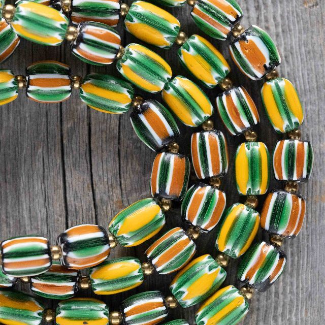 ＊Chevron beads