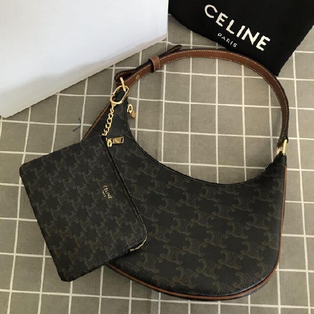 e - CELINE セリーヌ アヴァバッグ トリオンフキャンバスバッグの通販