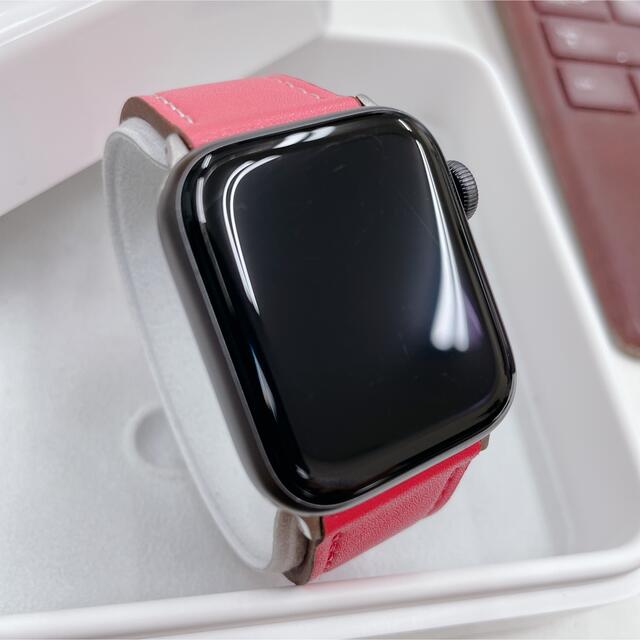 Apple Watch(アップルウォッチ)のいくちゃん様専用 Apple Watch series4 40mm スマホ/家電/カメラのスマホ/家電/カメラ その他(その他)の商品写真