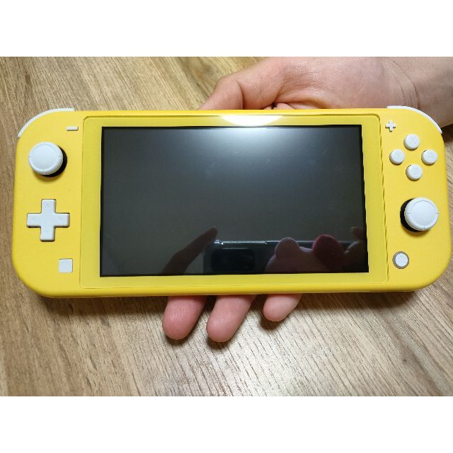 Nintendo Switch(ニンテンドースイッチ)の任天堂Switchライト エンタメ/ホビーのゲームソフト/ゲーム機本体(携帯用ゲーム機本体)の商品写真
