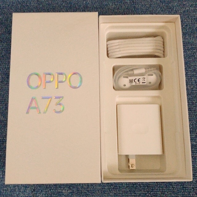 OPPO(オッポ)の【新品未使用品🎁】OPPO A73 付属品 ４点セット🎁 スマホ/家電/カメラのスマートフォン/携帯電話(スマートフォン本体)の商品写真