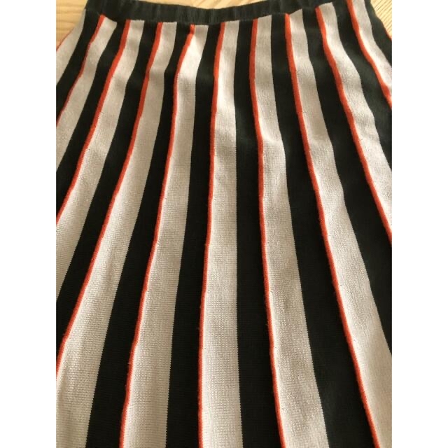 Ameri VINTAGE(アメリヴィンテージ)の週末限定価格☆MULTI COLOR STRIPE KNIT SKIRT レディースのスカート(ロングスカート)の商品写真