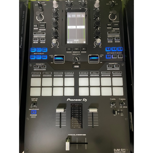 Pioneer DJミキサー DJM-S11 楽器のDJ機器(DJミキサー)の商品写真