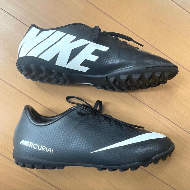 NIKE(ナイキ)のまさみ様　専用　ナイキ　ジュニア用サッカーシューズ　23cm スポーツ/アウトドアのサッカー/フットサル(シューズ)の商品写真