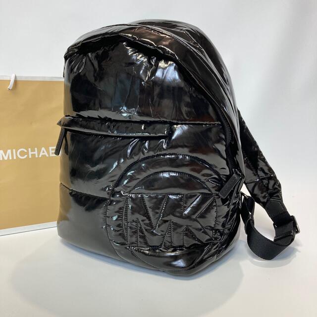 MINAマイケルコースMichael Kors ブラック キルティング パテント レザー バックパック