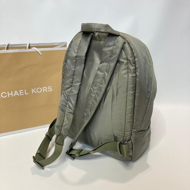 Michael Kors(マイケルコース)のMichael Kors モスグリーン キルティング ナイロン バックパック レディースのバッグ(リュック/バックパック)の商品写真