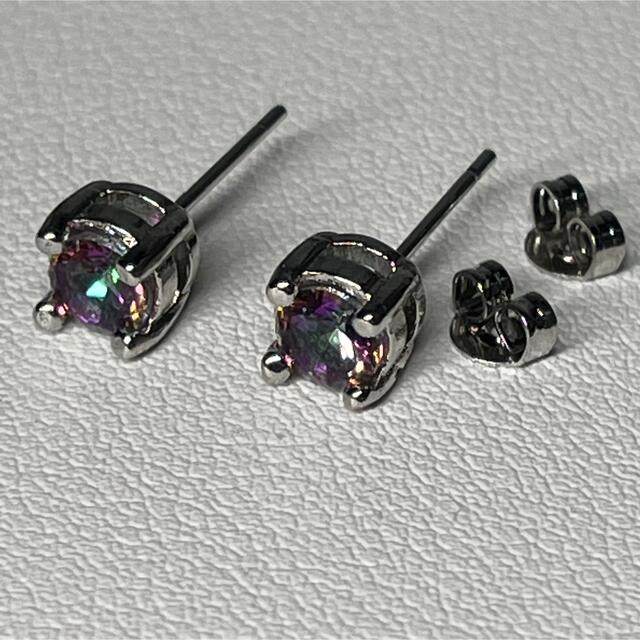 未使用/ジルコニアピアス/マルチカラー レディースのアクセサリー(ピアス)の商品写真