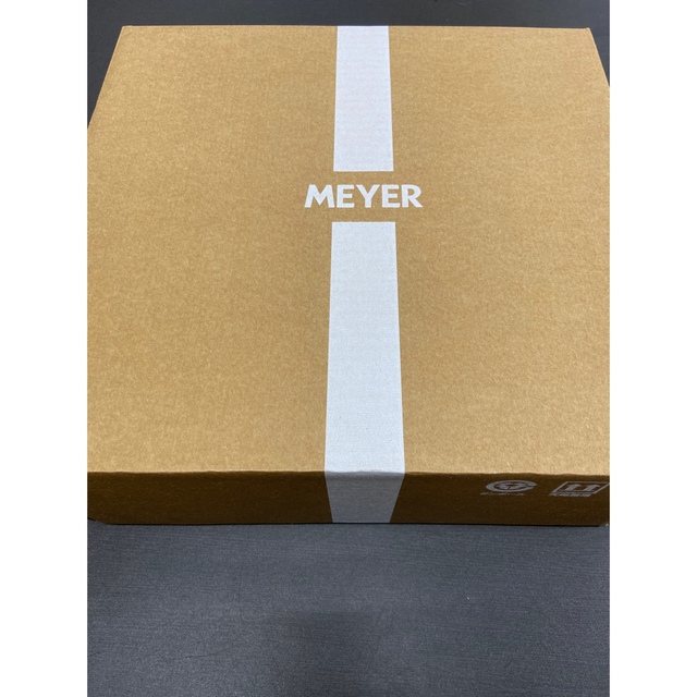 MEYER(マイヤー)の新品未使用　レッド　＜２０ｃｍ＞ マイヤー ホットポット インテリア/住まい/日用品のキッチン/食器(鍋/フライパン)の商品写真